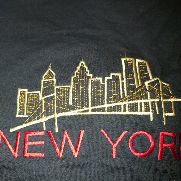 New York Embroidered Tshirt - Picture 2 of 4